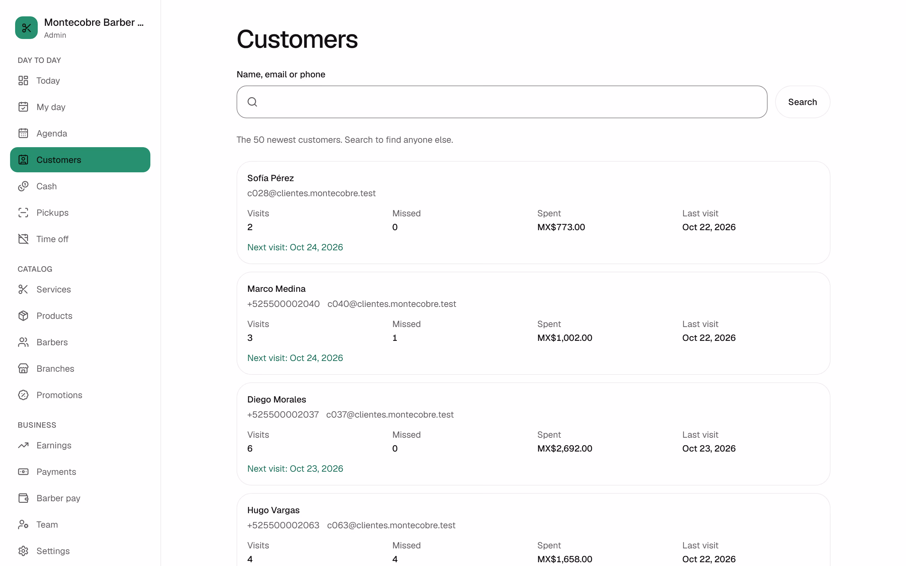 Customer list with visits, no-shows, spend and next appointment.